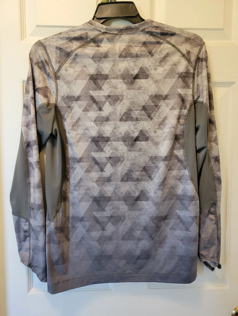 Men's Sz. Sm. Gray Geometric Long-Sleeve Shirt